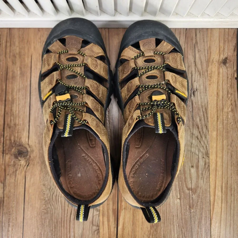 Keen Newport Classic Sandals Men's 8.5 Bison Brown Leather Hiking Shoes 1001870